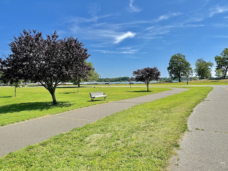 Cove Island Park photo 2
