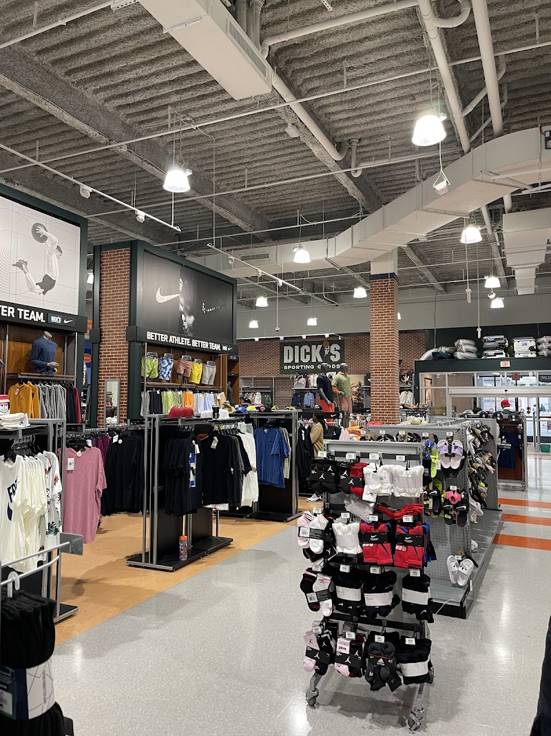 DICK'S Sporting Goods photo 3