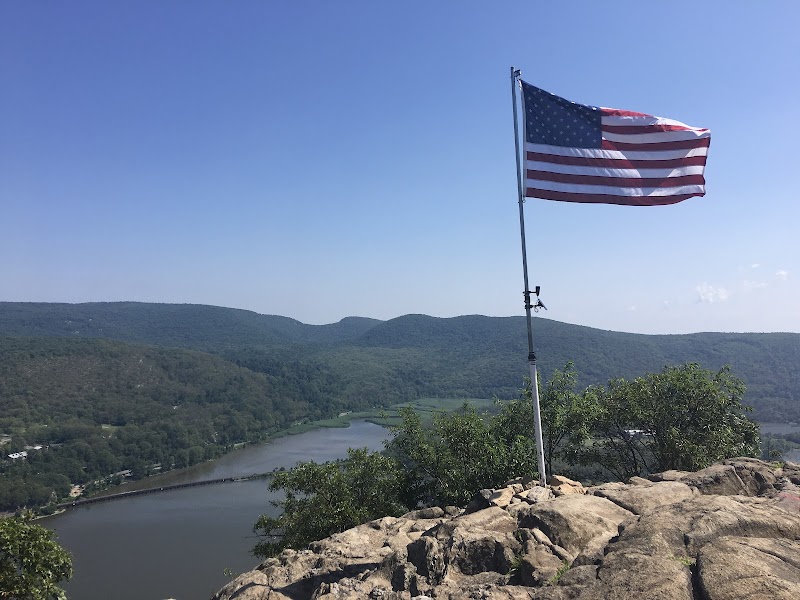 Appalachian Trail at Bear Mountain-Beacon Hwy photo 5