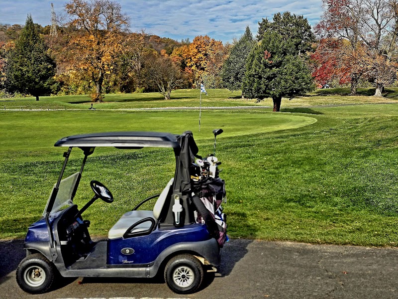 Sprain Lake Golf Course photo 5
