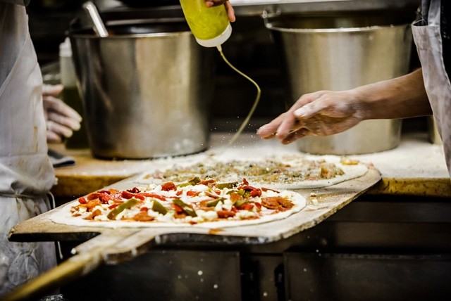 Frank Pepe Pizzeria Napoletana photo 2