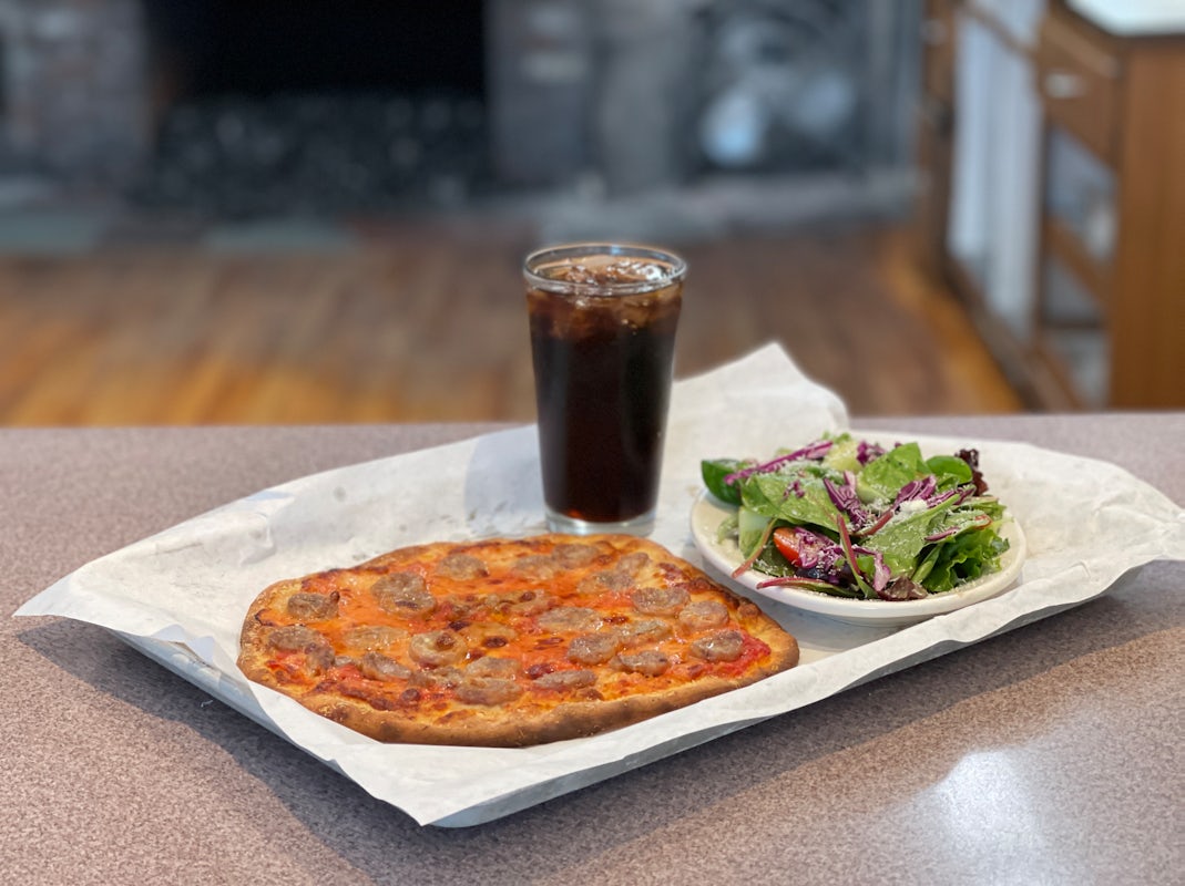 Frank Pepe Pizzeria Napoletana photo 5