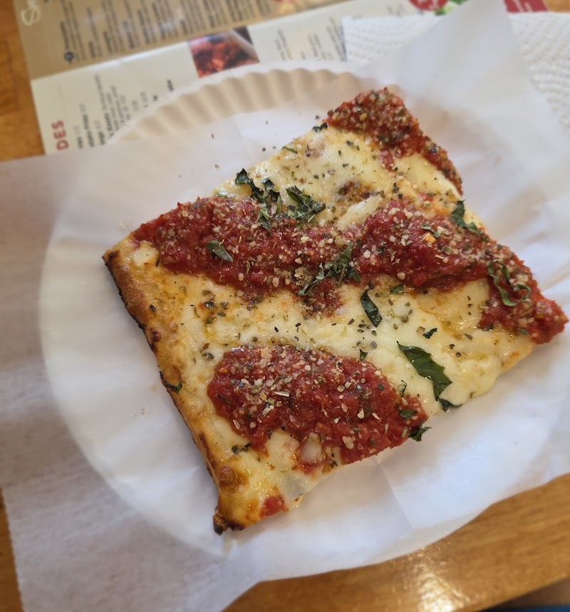 Frank's Pizzeria photo 4