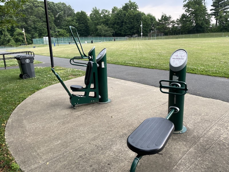 Travis Hill Park photo 4