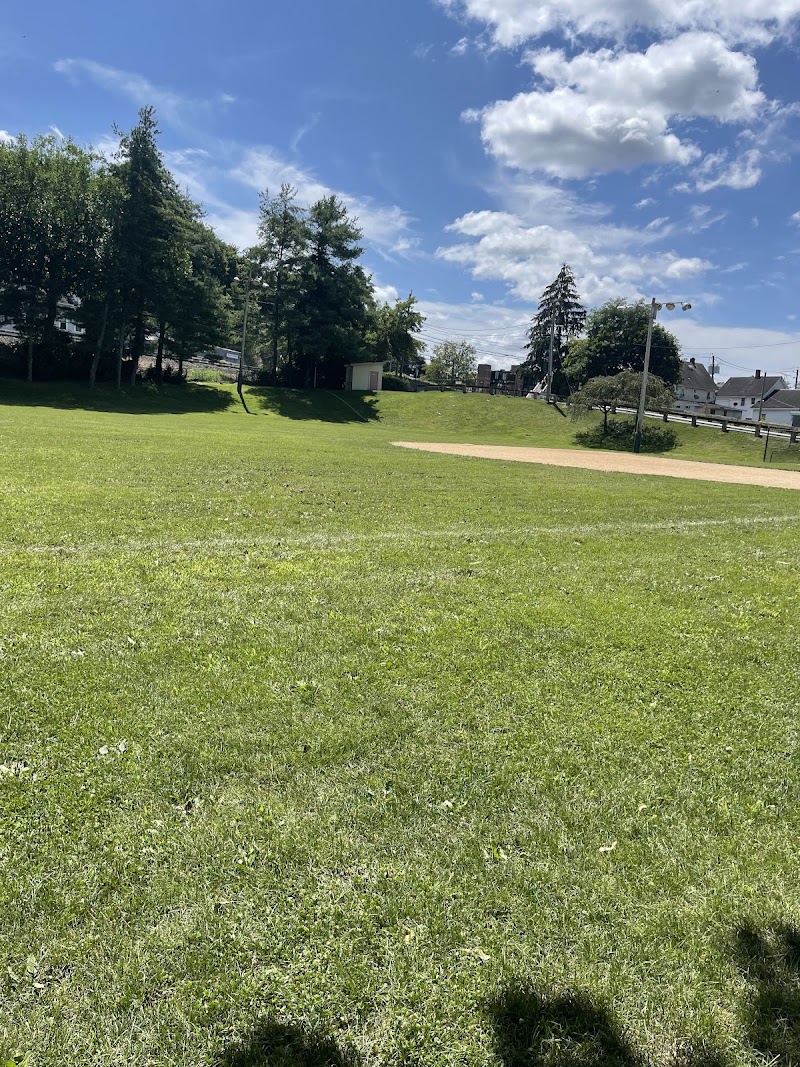 Broadway Field photo 3
