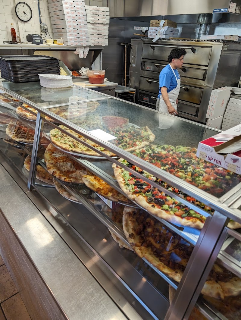 Broadway North Pizzeria Restaurant photo 4