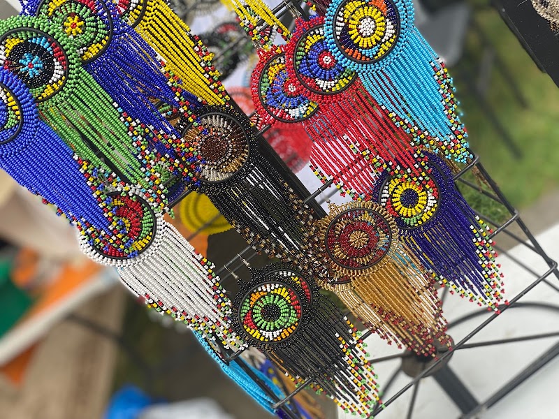Luangisa African Gallery photo 5