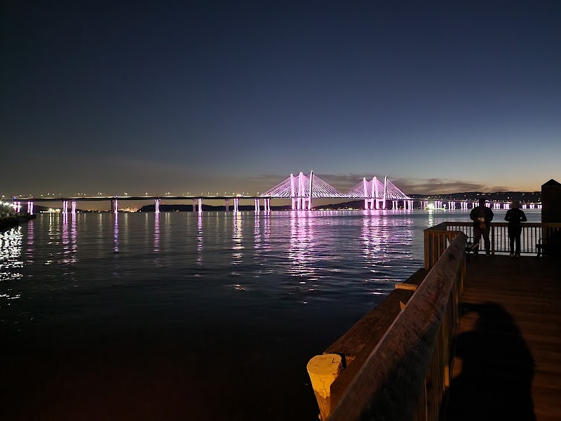 Hudson Farmer & The Fish Restaurant photo 4