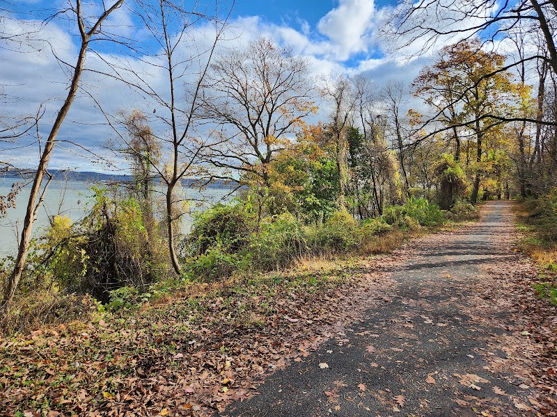Hudson River Greenway Trailhead & Parking photo 2