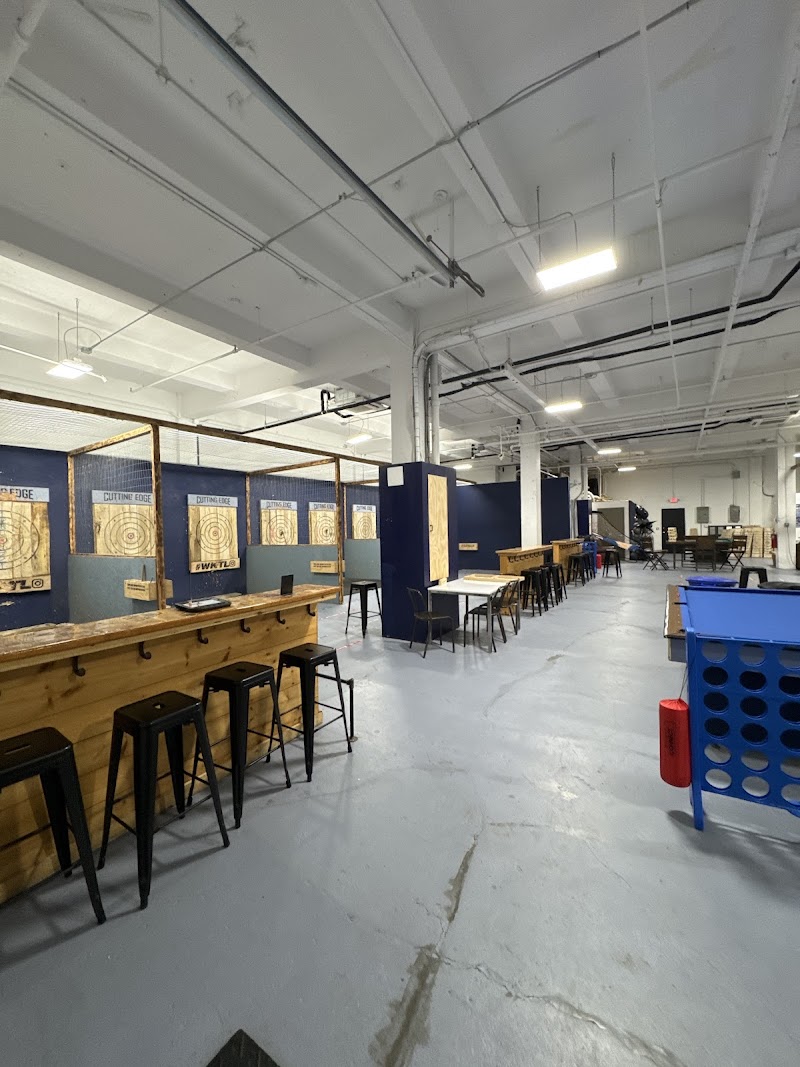 Cutting Edge Axe Throwing photo 3
