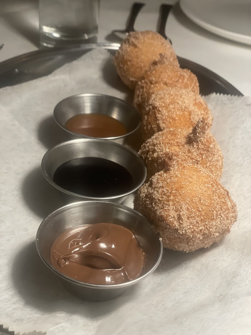 Two25 Restaurant photo 4