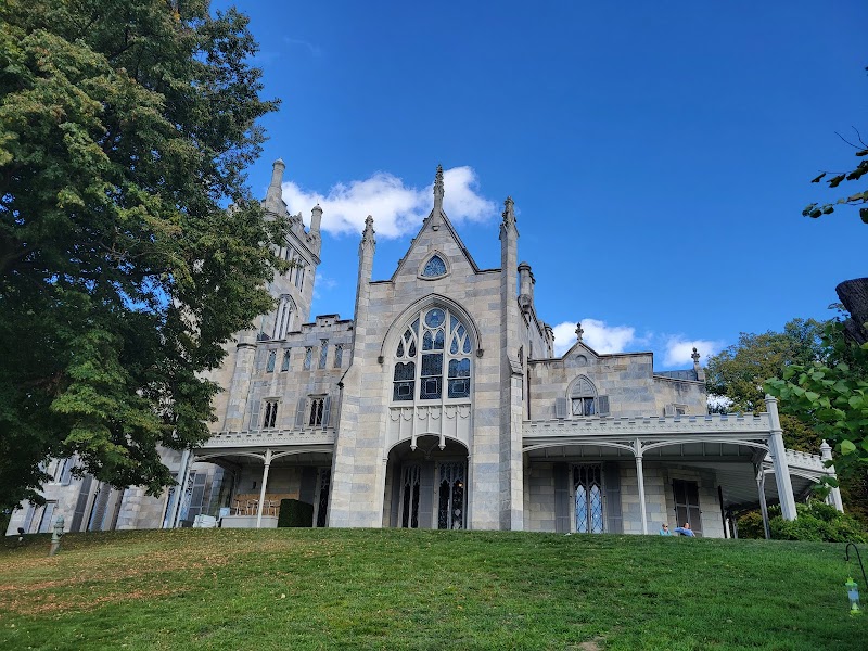 Lyndhurst Mansion photo 2