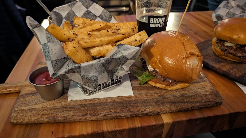 105 Twenty Bar & Grill photo 5
