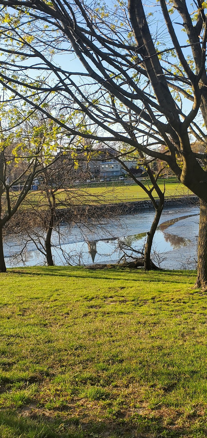 5 island park walkway photo 3
