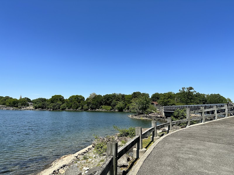 5 island park walkway photo 5