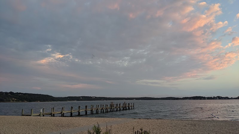 5th Street Beach Parking photo 2