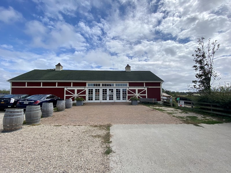8 Hands Farm photo 3