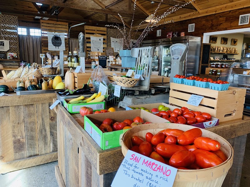 8 Hands Farm photo 4