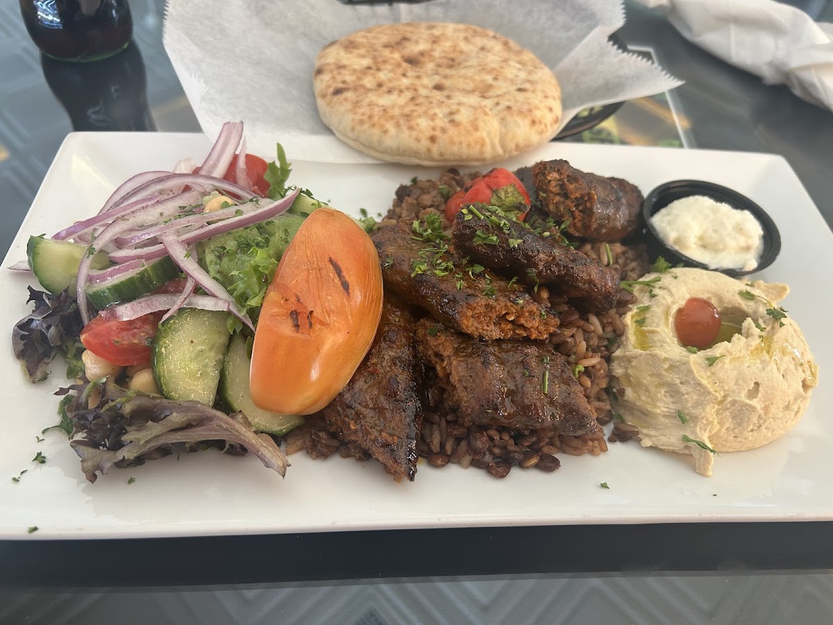 Abi’s Falafel photo 4