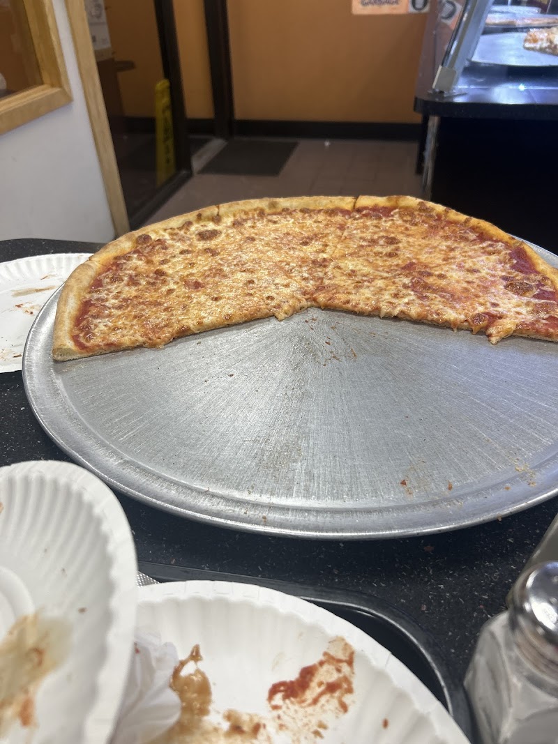 Albert’s Pizza of Hauppauge photo 2