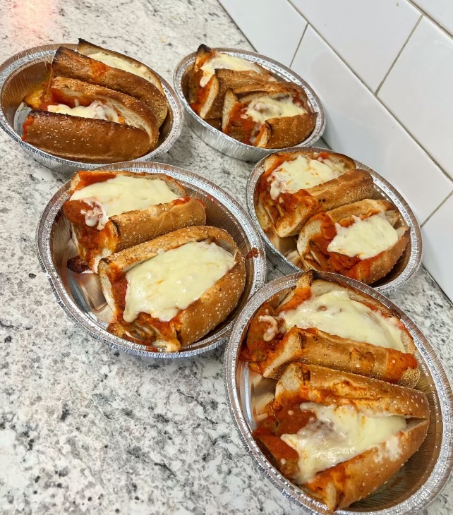 Albert's Pizza Ronkonkoma photo 2