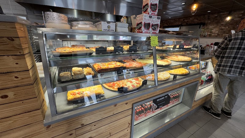 Alfie's Pizzeria & Restaurant photo 5