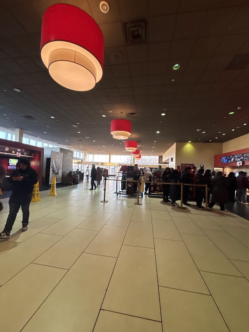 AMC Levittown 10 photo 5