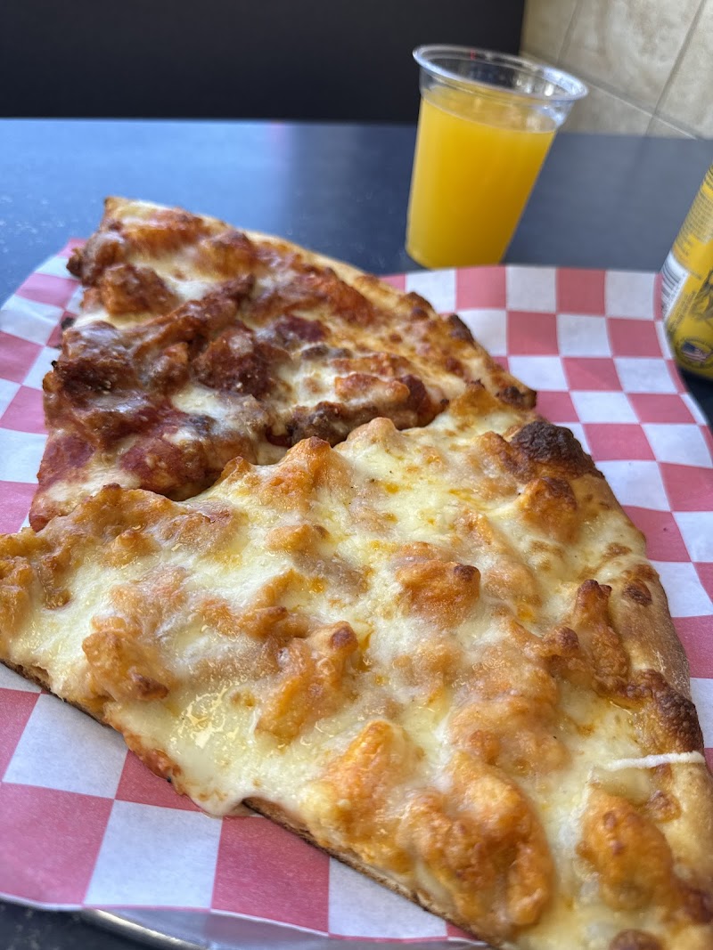 Angela's Pizzeria photo 3