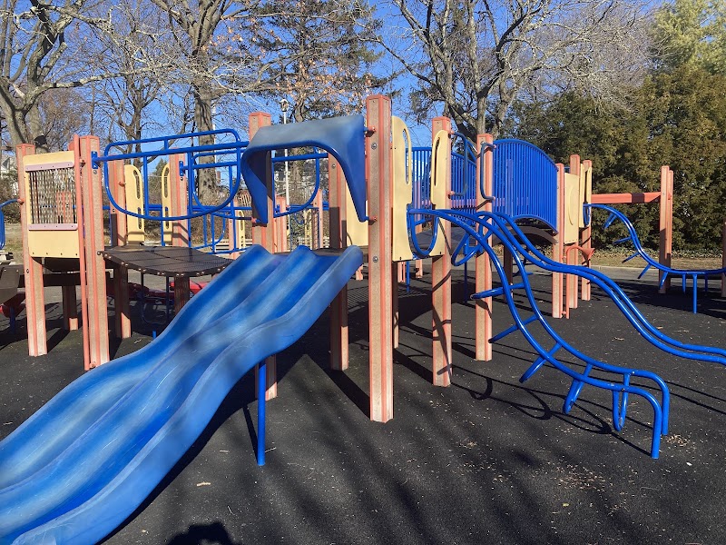 Averill Boulevard Park photo 3