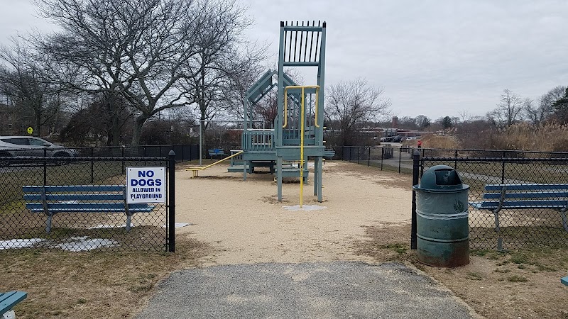 Babylon Park Ave Tennis Courts and Trails photo 2