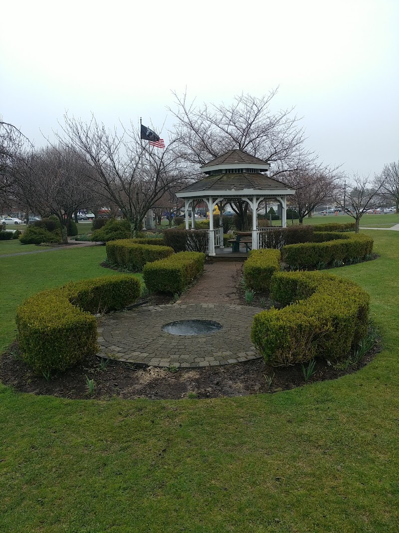 Babylon Town Hall Park photo 3