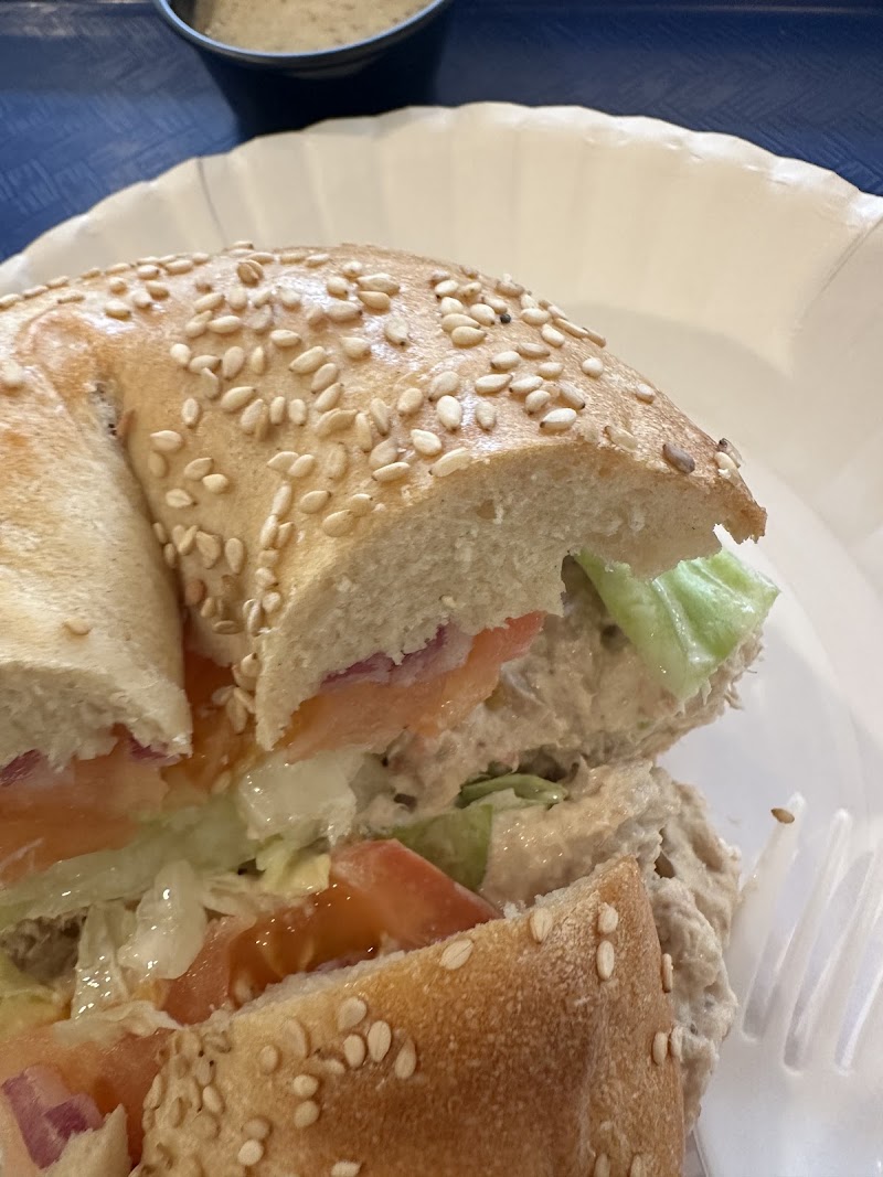 Bagel Mentch photo 3