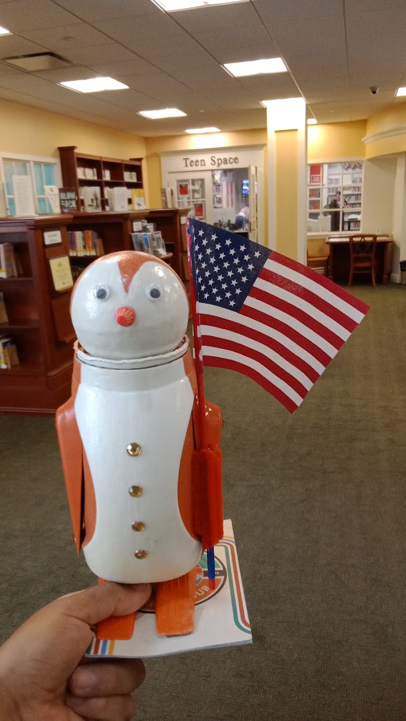 Bay Shore-Brightwaters Public Library photo 4