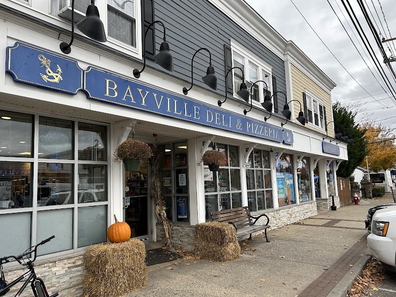 Bayville Deli & Pizzeria photo 4