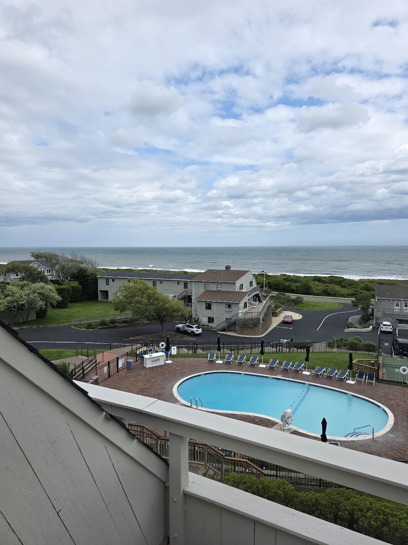 Beachcomber Resort photo 3