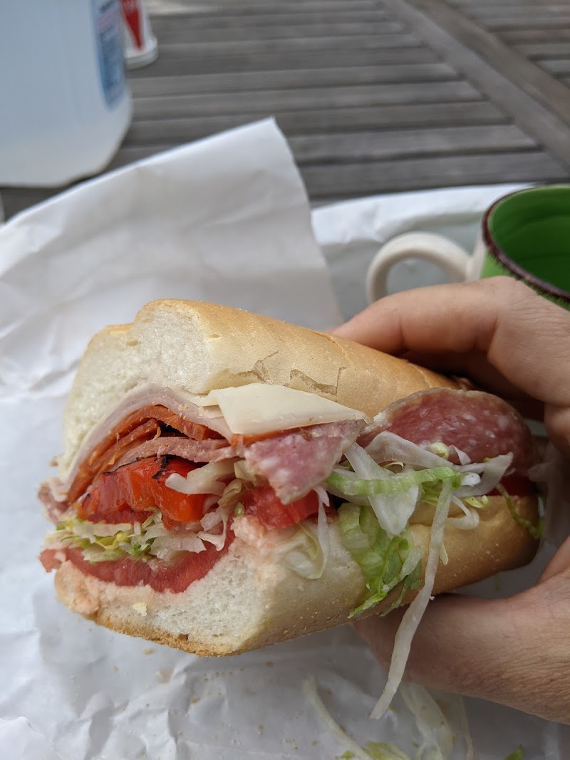 Bedford Ave Deli photo 3