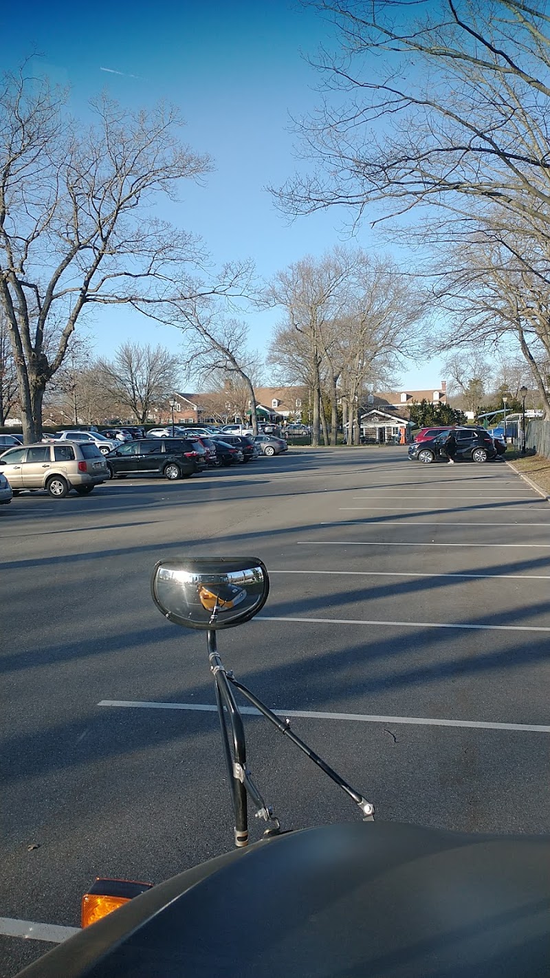 Bethpage state park parking photo 3