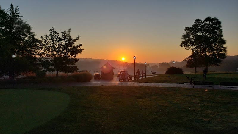 Bethpage state park parking photo 5