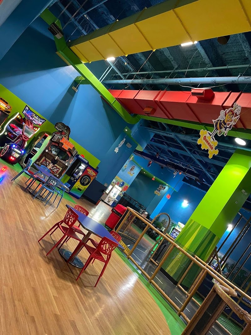 Billy Beez Palisades Center photo 3