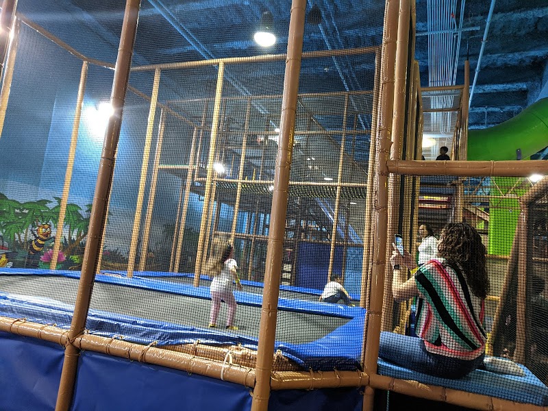 Billy Beez Palisades Center photo 5