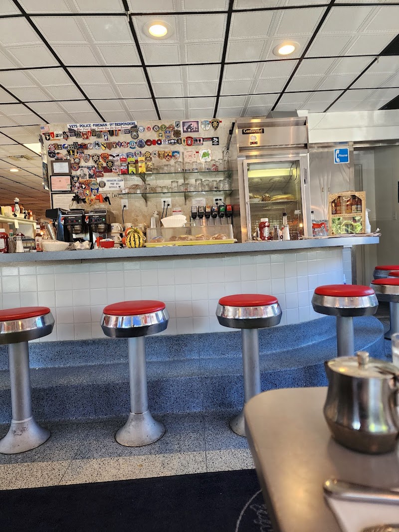 Blue Point Diner photo 4
