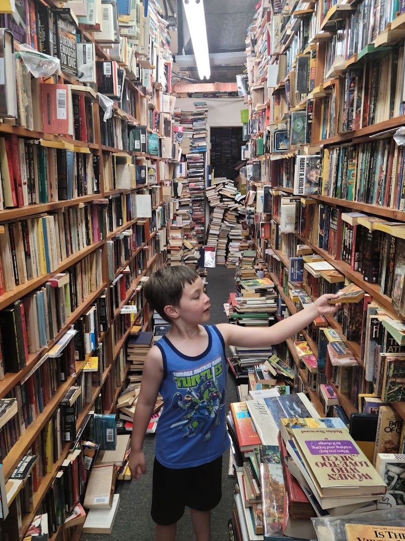 Booklover's Paradise photo 3