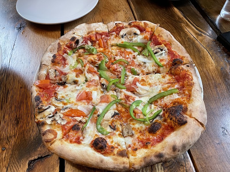 Brick House Wood Fired Pizza Kitchen & Bar photo 2