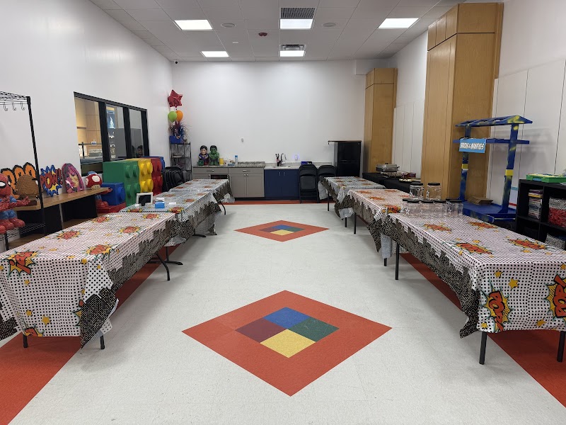 Bricks and Minifigs West Babylon - Lego Sets, Children's Parties & More photo 4
