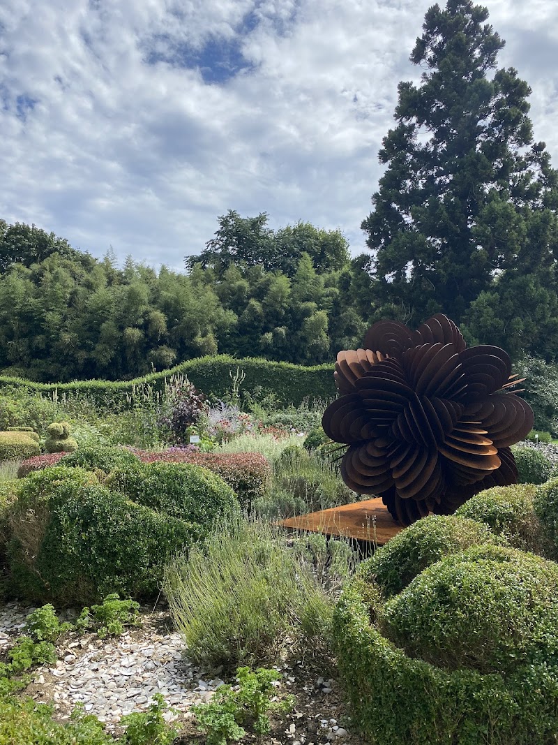 Bridge Gardens photo 3