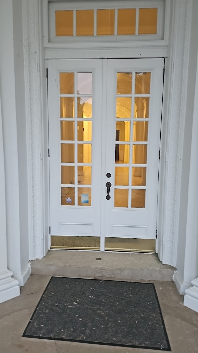 Brookwood Hall photo 4
