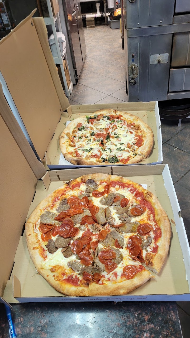 Buona Fortuna Pizza Inc photo 4