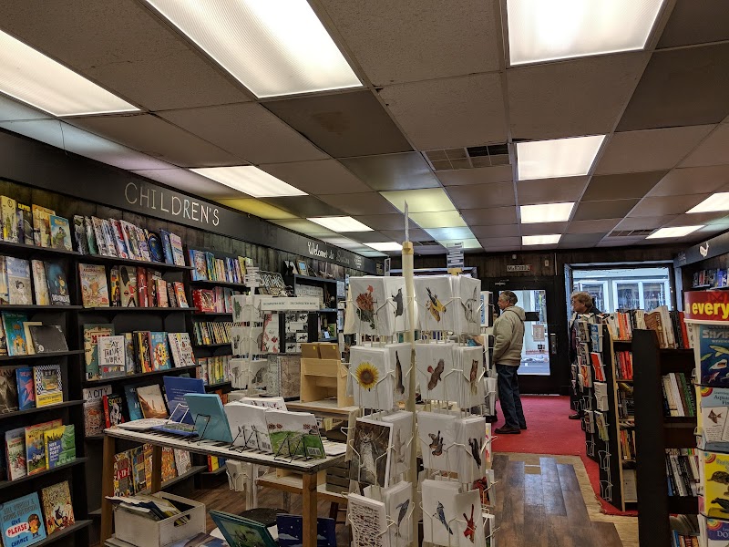 Burton's Bookstore photo 4