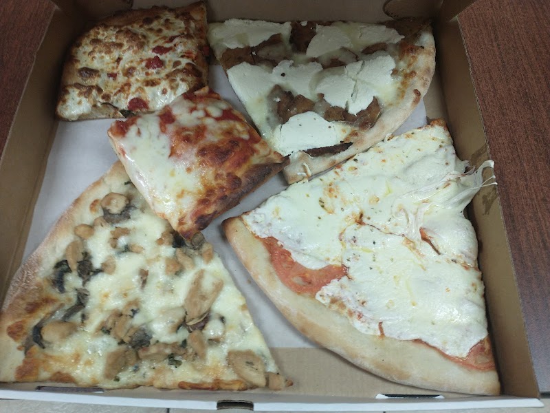 Calabria Pizzeria photo 3