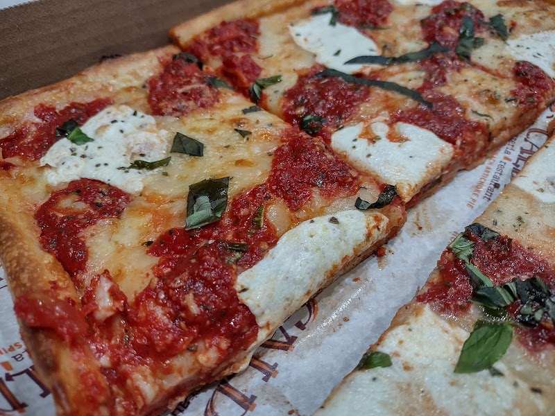 Calda Pizzeria & Restaurant photo 4